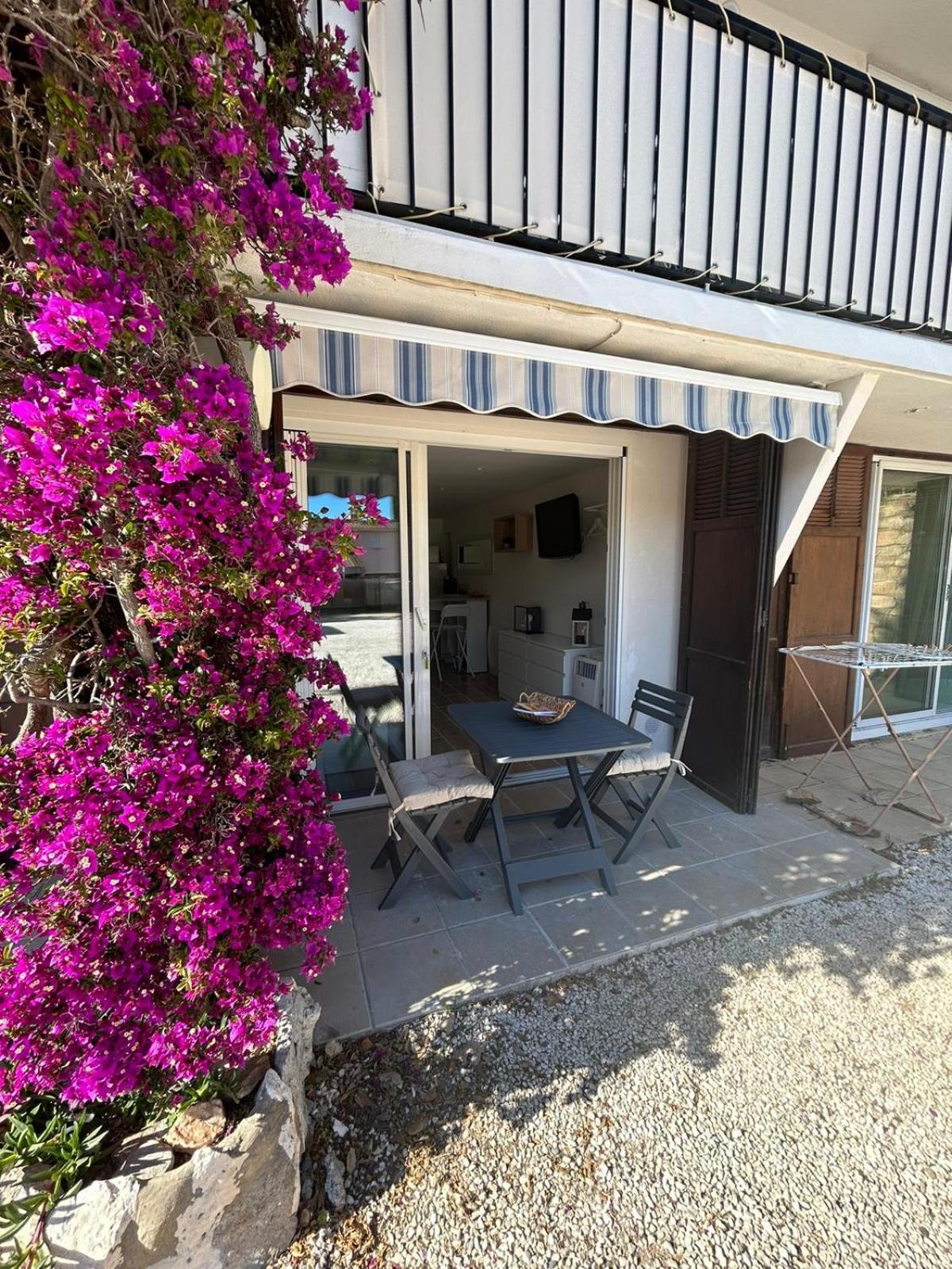 Studio Thalie Bormes-les-Mimosas Exterior foto